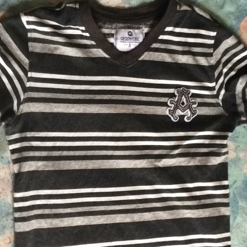 Am selling a shirt